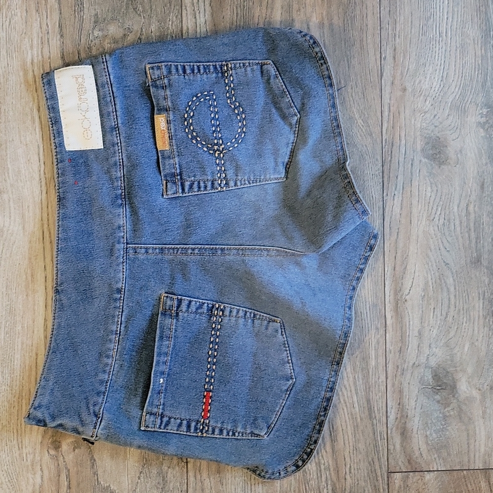 Vintage Y2K Ecko Red booty shorts